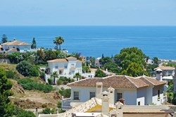 Traditional white houses in Los Boliches